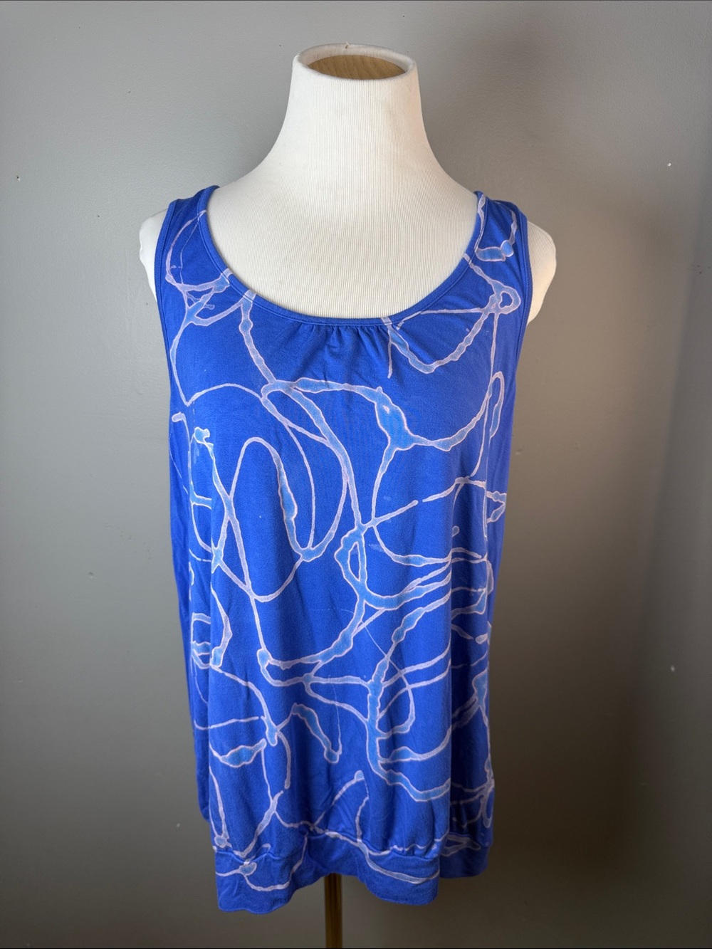 Sleeveless Blue Printed Tank Top